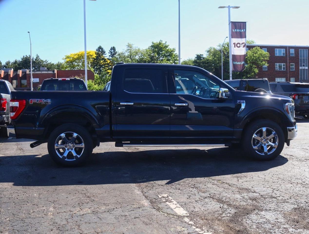2022 Ford F-150 LARIAT | 4X4 | 5.0L | 502A | ROOF | 360 | PWR TLGT Photo