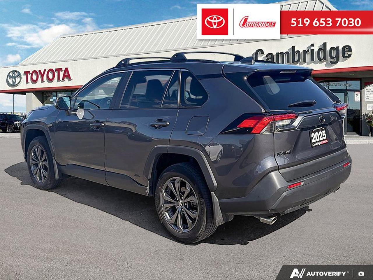 2025 Toyota RAV4 Hybrid XLE Photo