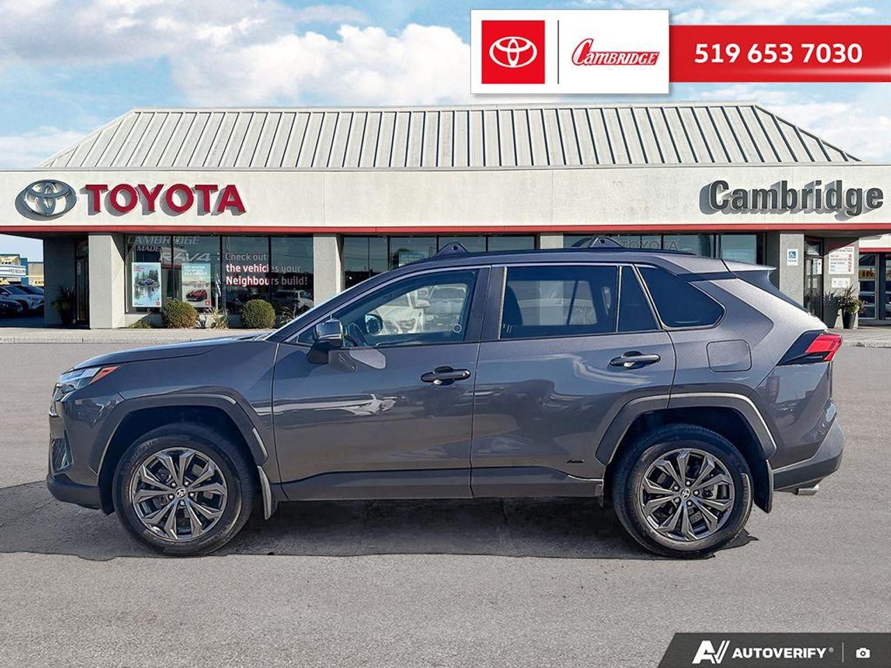2025 Toyota RAV4 Hybrid XLE Photo