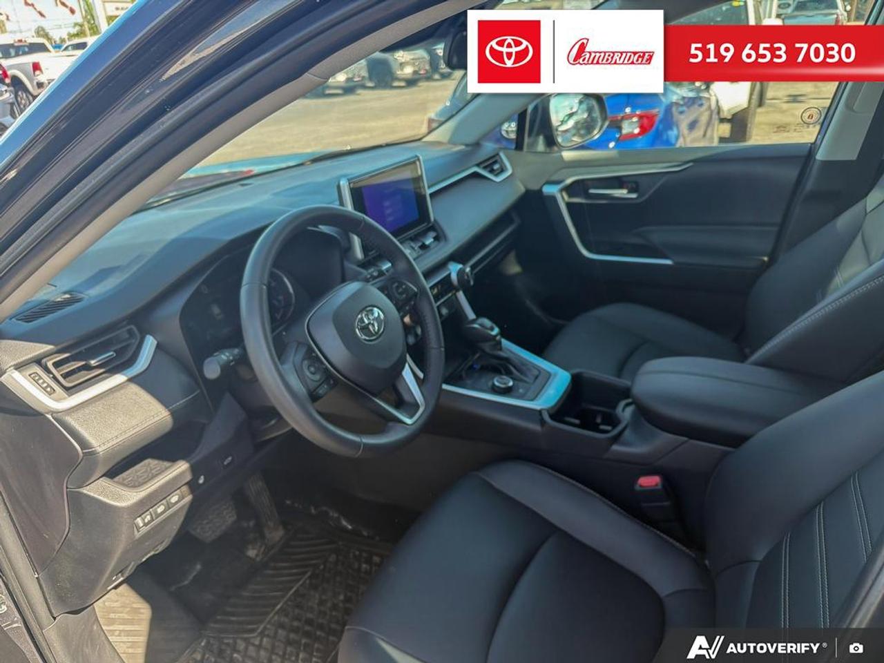 2025 Toyota RAV4 Hybrid XLE Photo