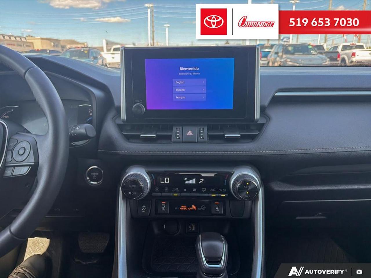 2025 Toyota RAV4 Hybrid XLE Photo