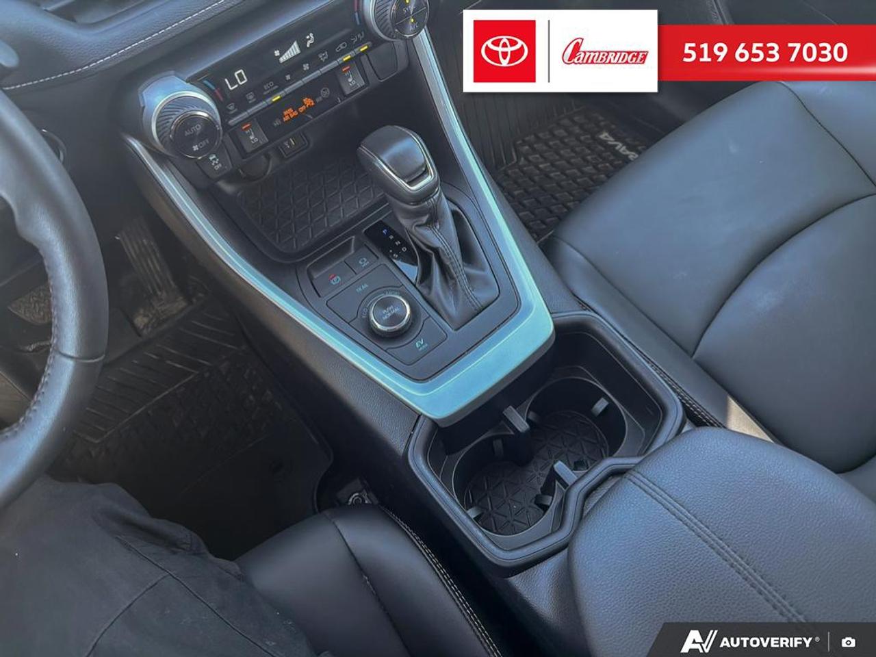 2025 Toyota RAV4 Hybrid XLE Photo
