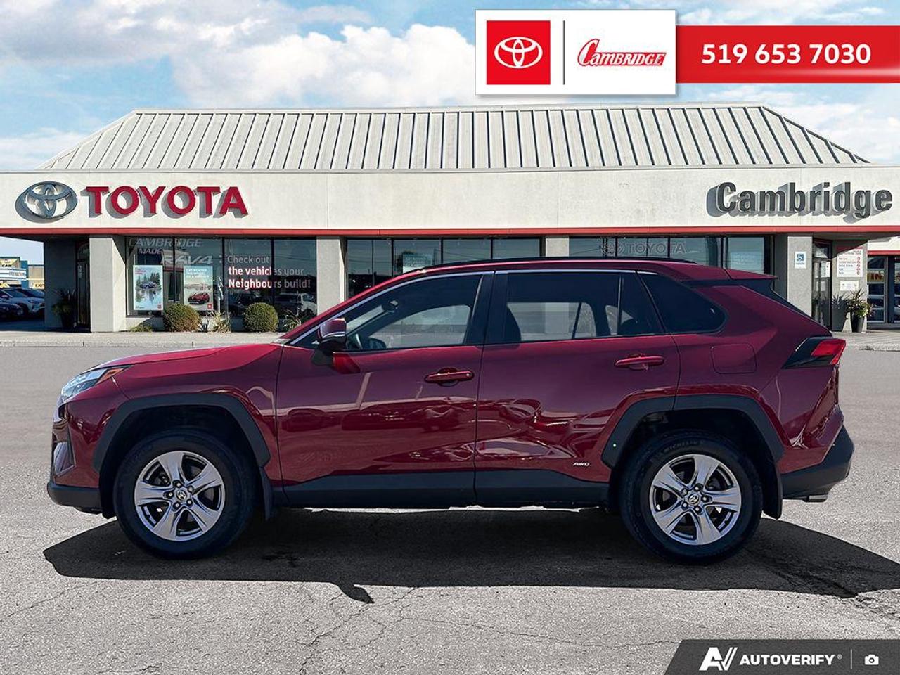 2023 Toyota RAV4 Hybrid XLE Photo2