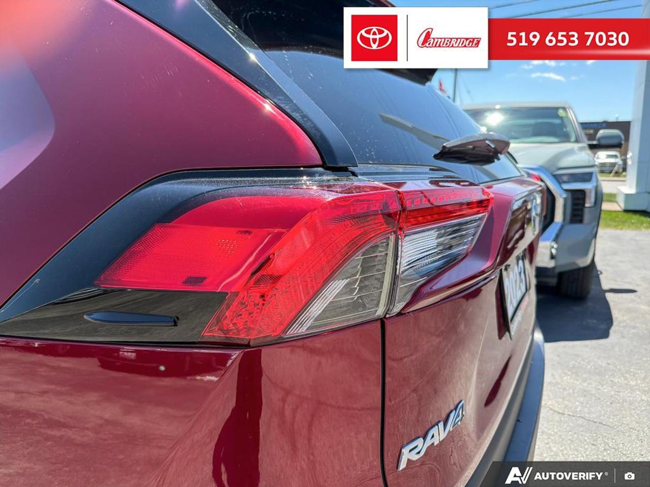 2023 Toyota RAV4 Hybrid XLE Photo