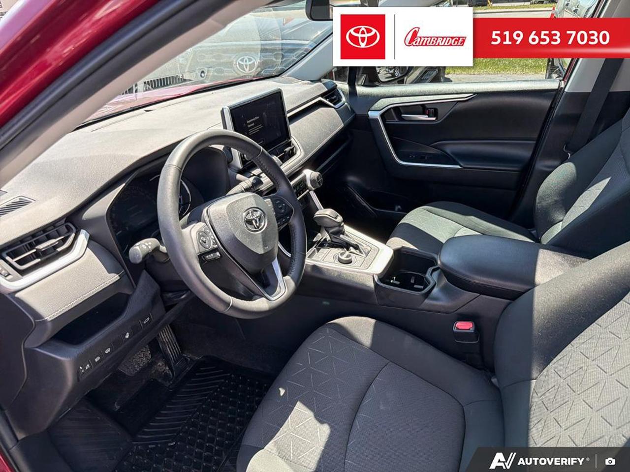 2023 Toyota RAV4 Hybrid XLE Photo