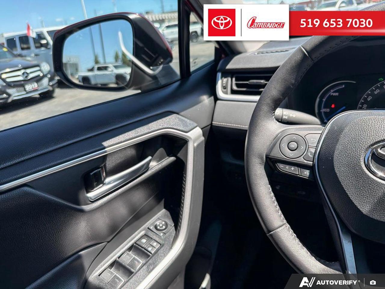 2023 Toyota RAV4 Hybrid XLE Photo