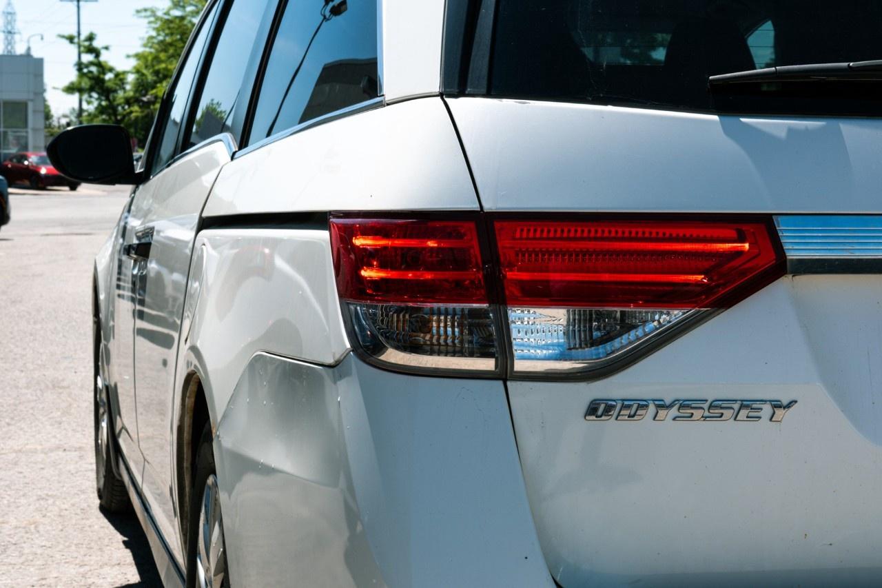 2016 Honda Odyssey LX Photo