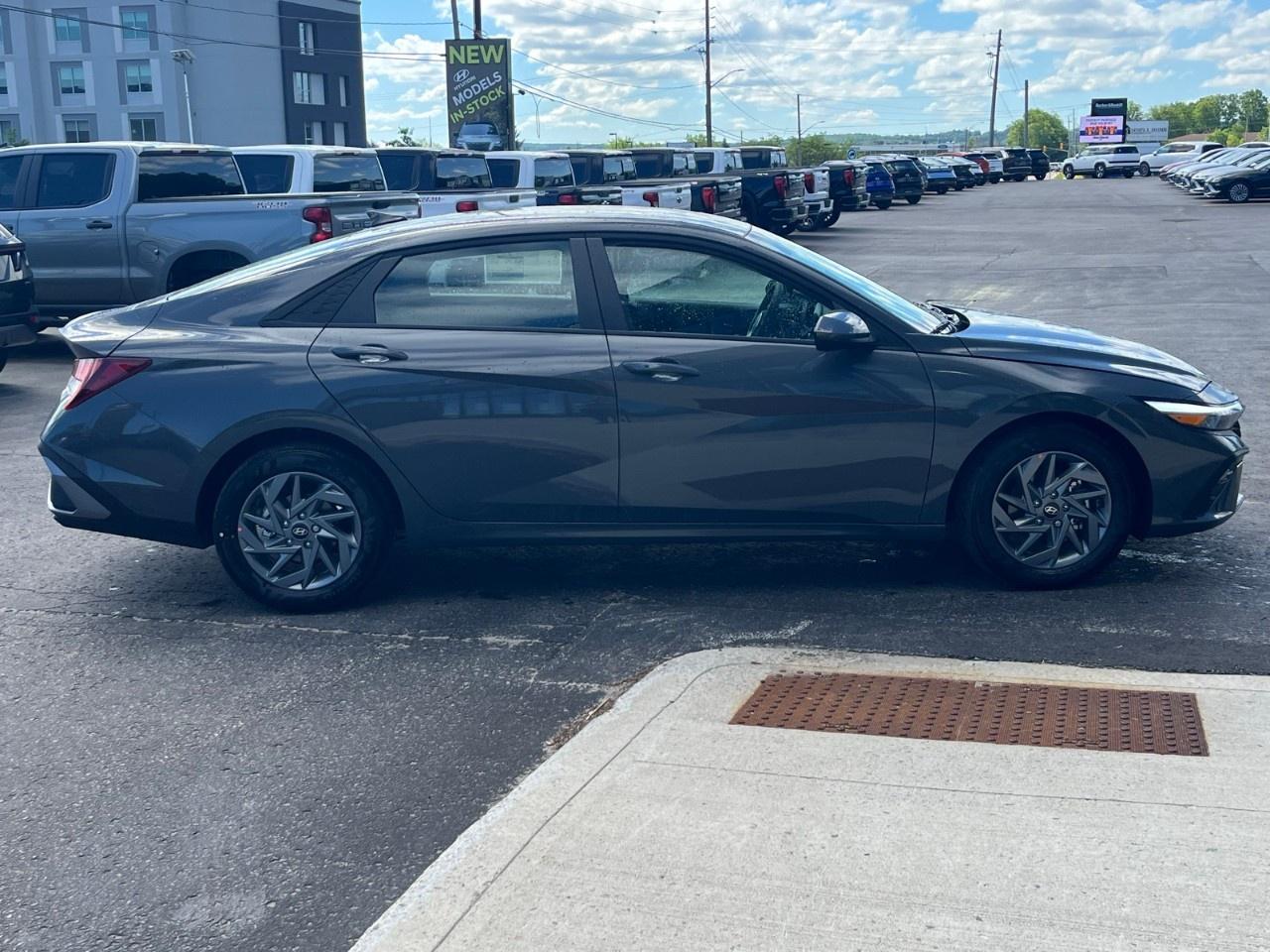 2026 Hyundai Elantra Preferred IVT Photo