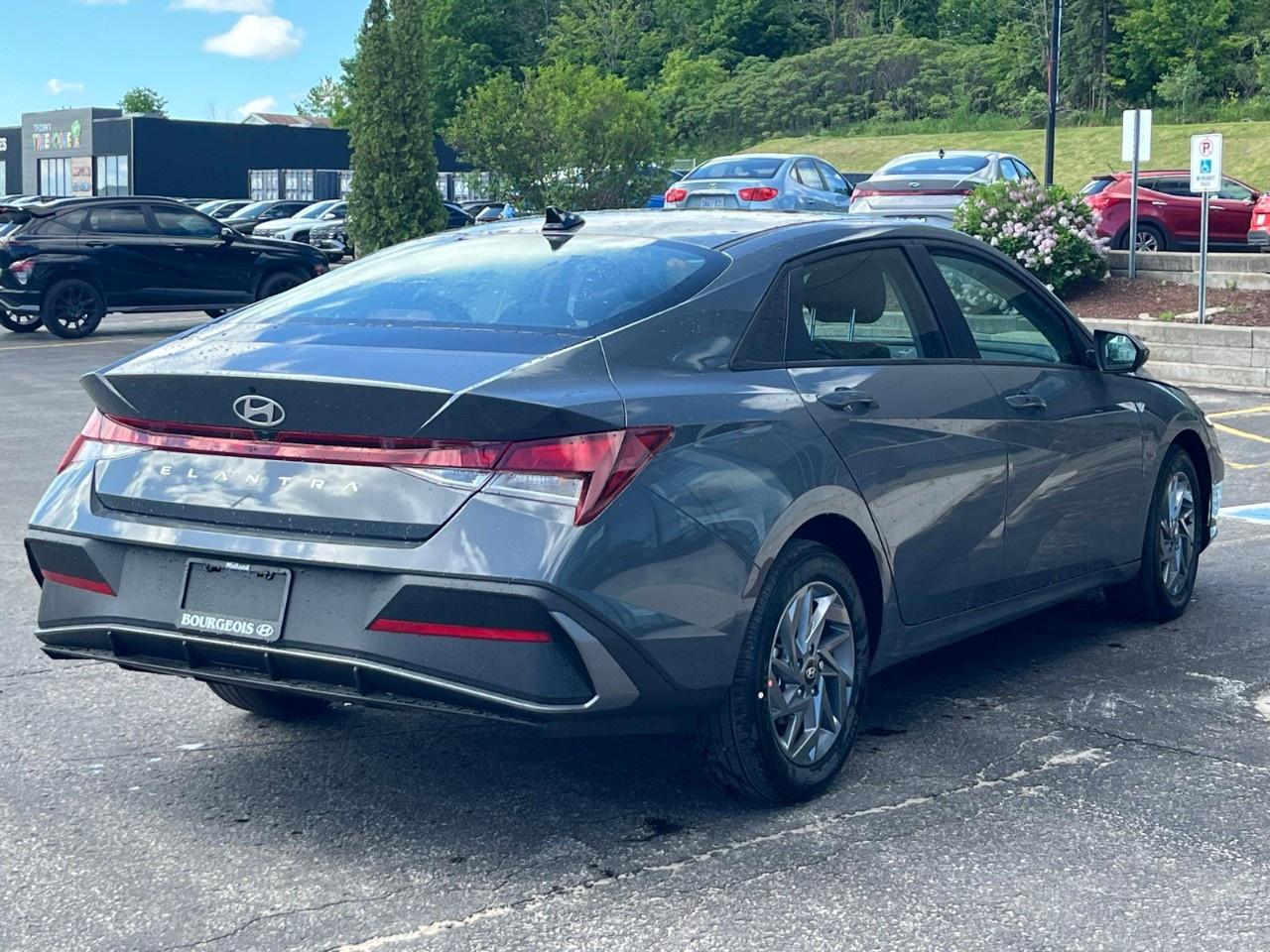 2026 Hyundai Elantra Preferred IVT Photo