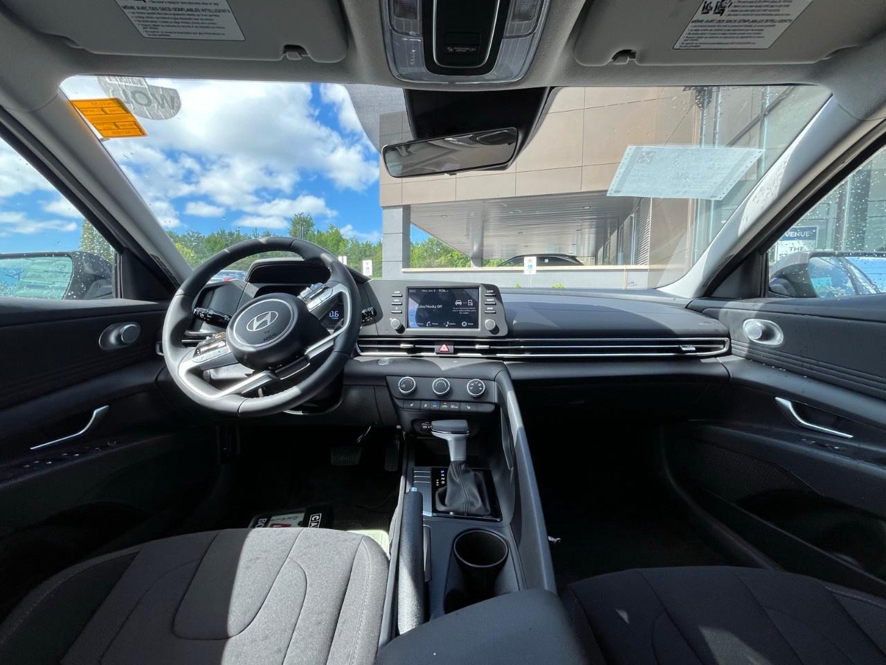2026 Hyundai Elantra Preferred IVT Photo
