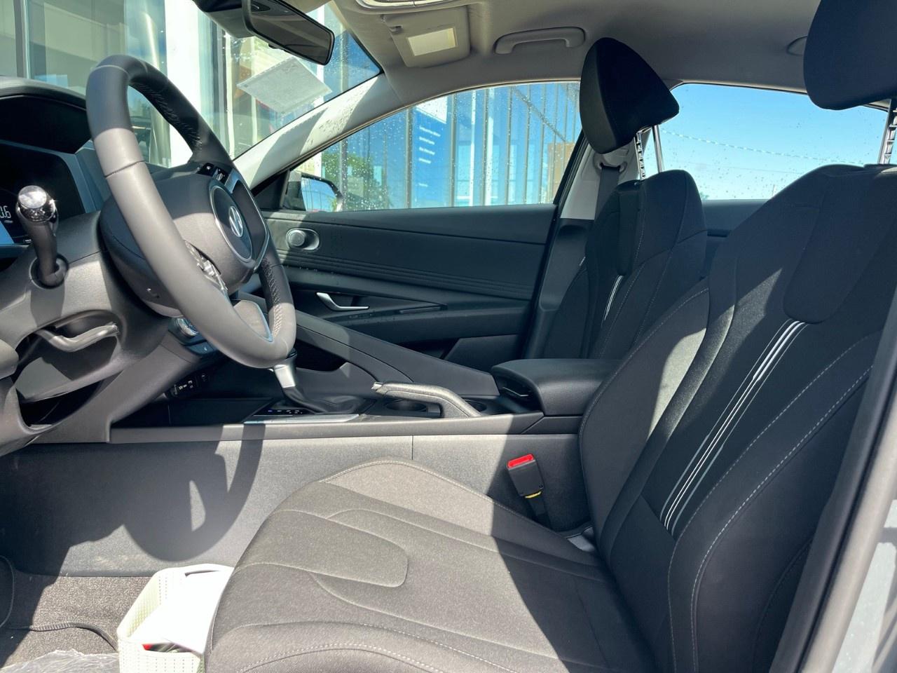 2026 Hyundai Elantra Preferred IVT Photo