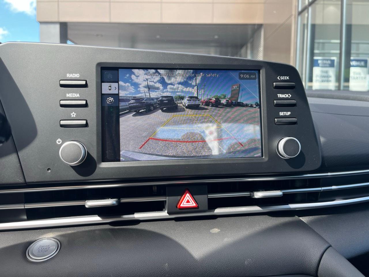 2026 Hyundai Elantra Preferred IVT Photo