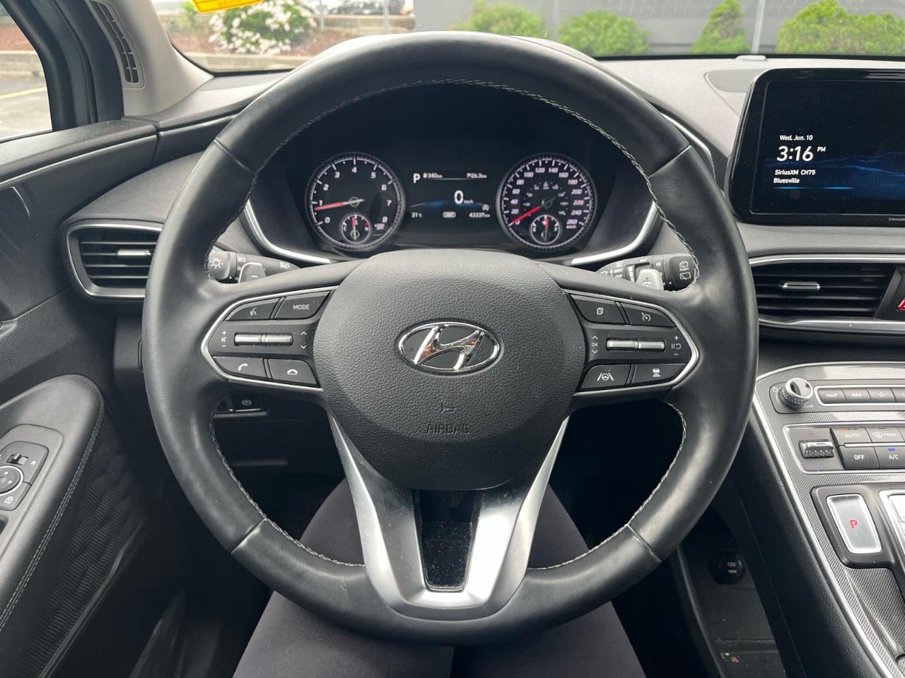 2023 Hyundai Santa Fe Preferred AWD Photo