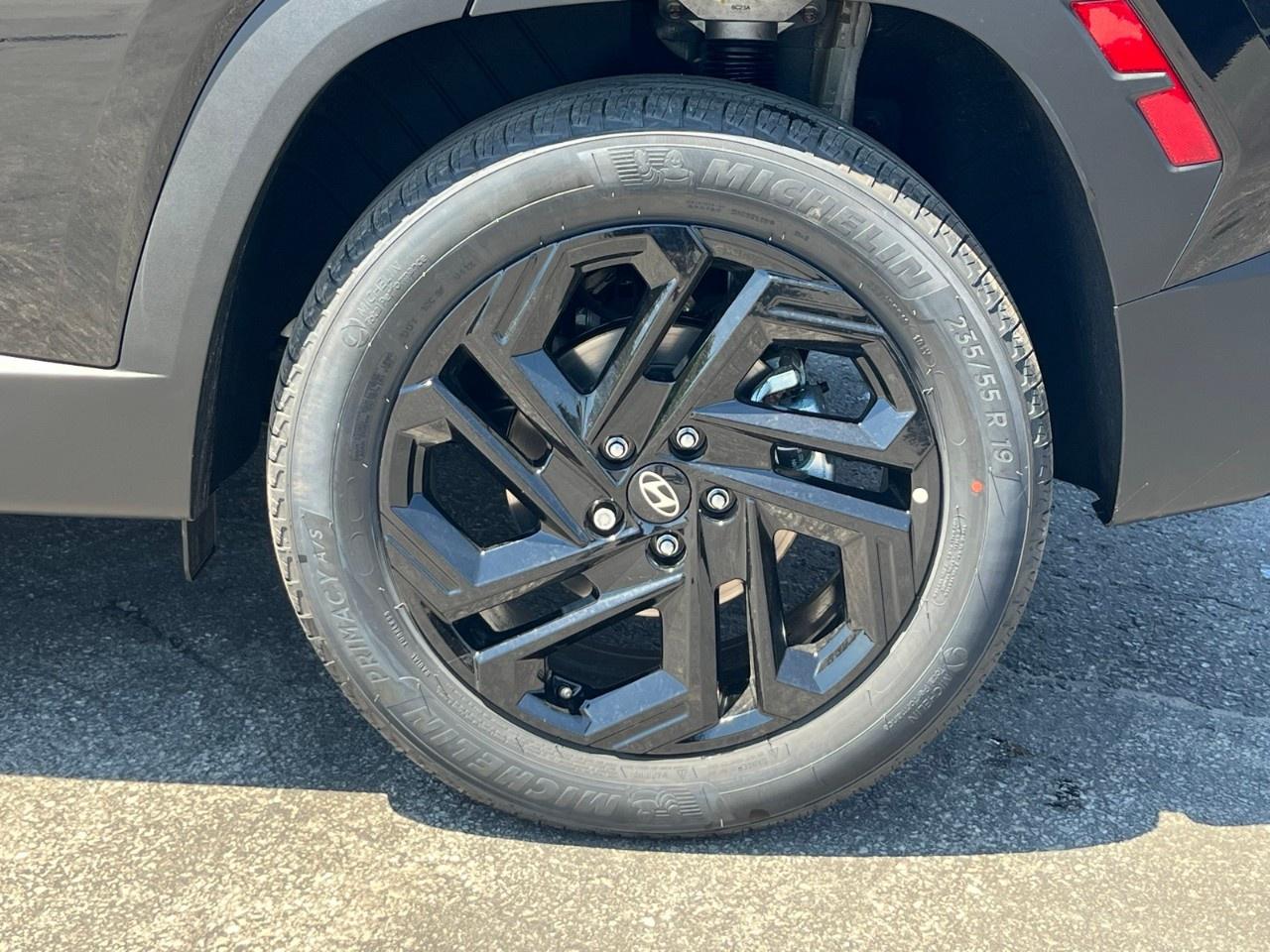 2026 Hyundai Tucson Hybrid Night Edition AWD Photo3