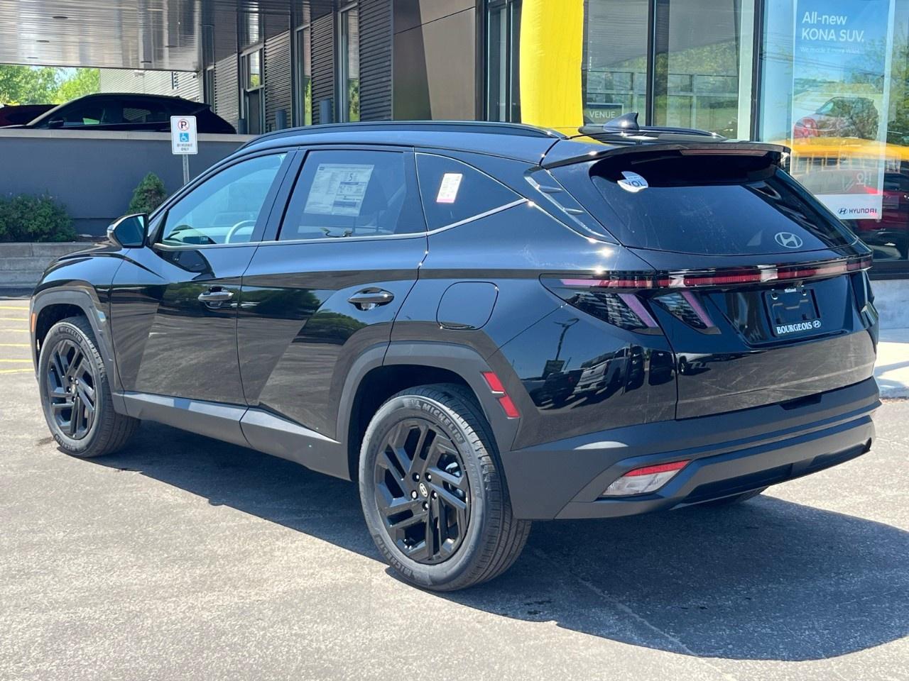 2026 Hyundai Tucson Hybrid Night Edition AWD Photo4