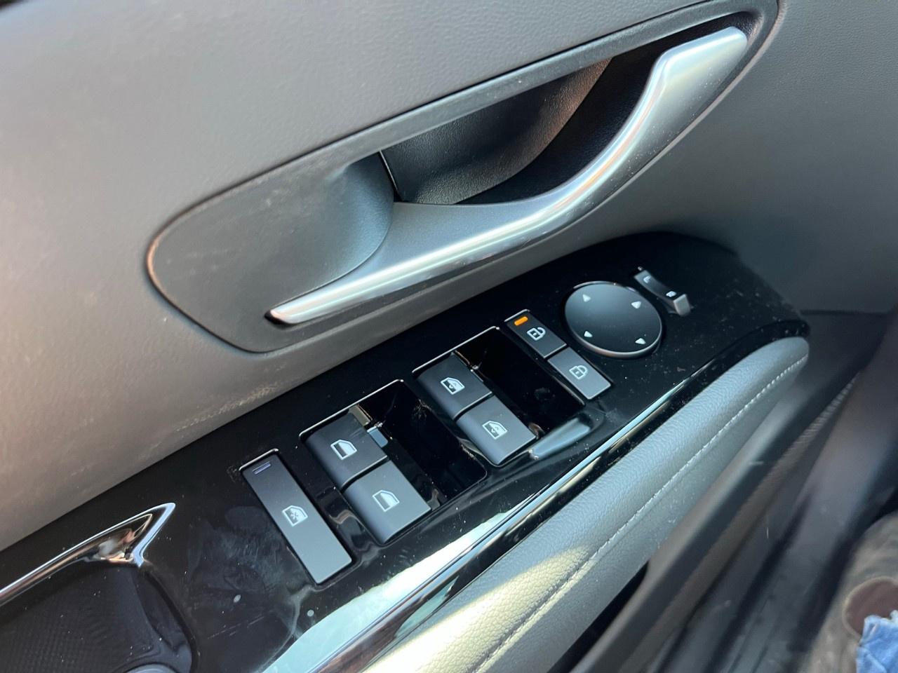 2026 Hyundai Tucson Hybrid Night Edition AWD Photo
