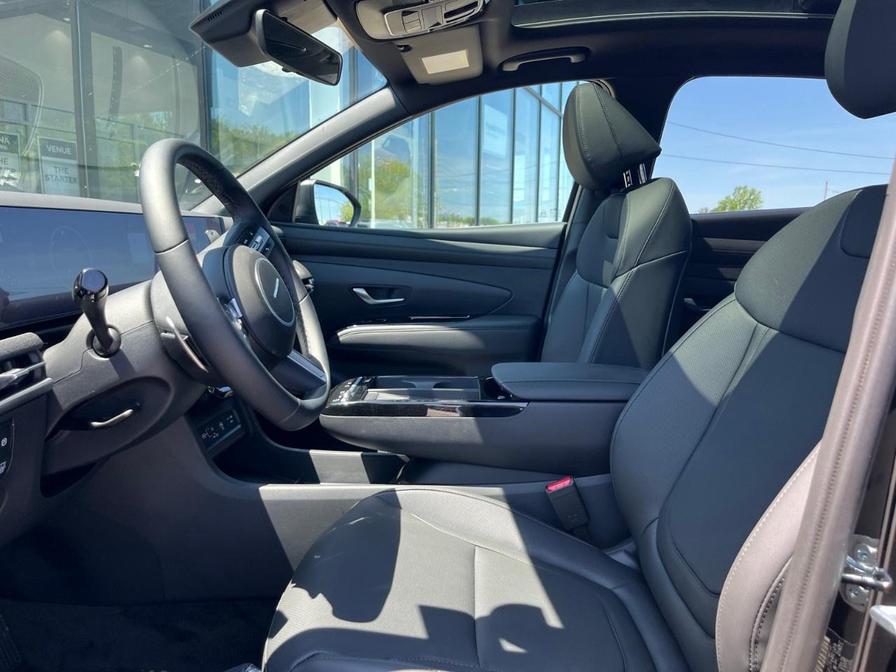2026 Hyundai Tucson Hybrid Night Edition AWD Photo