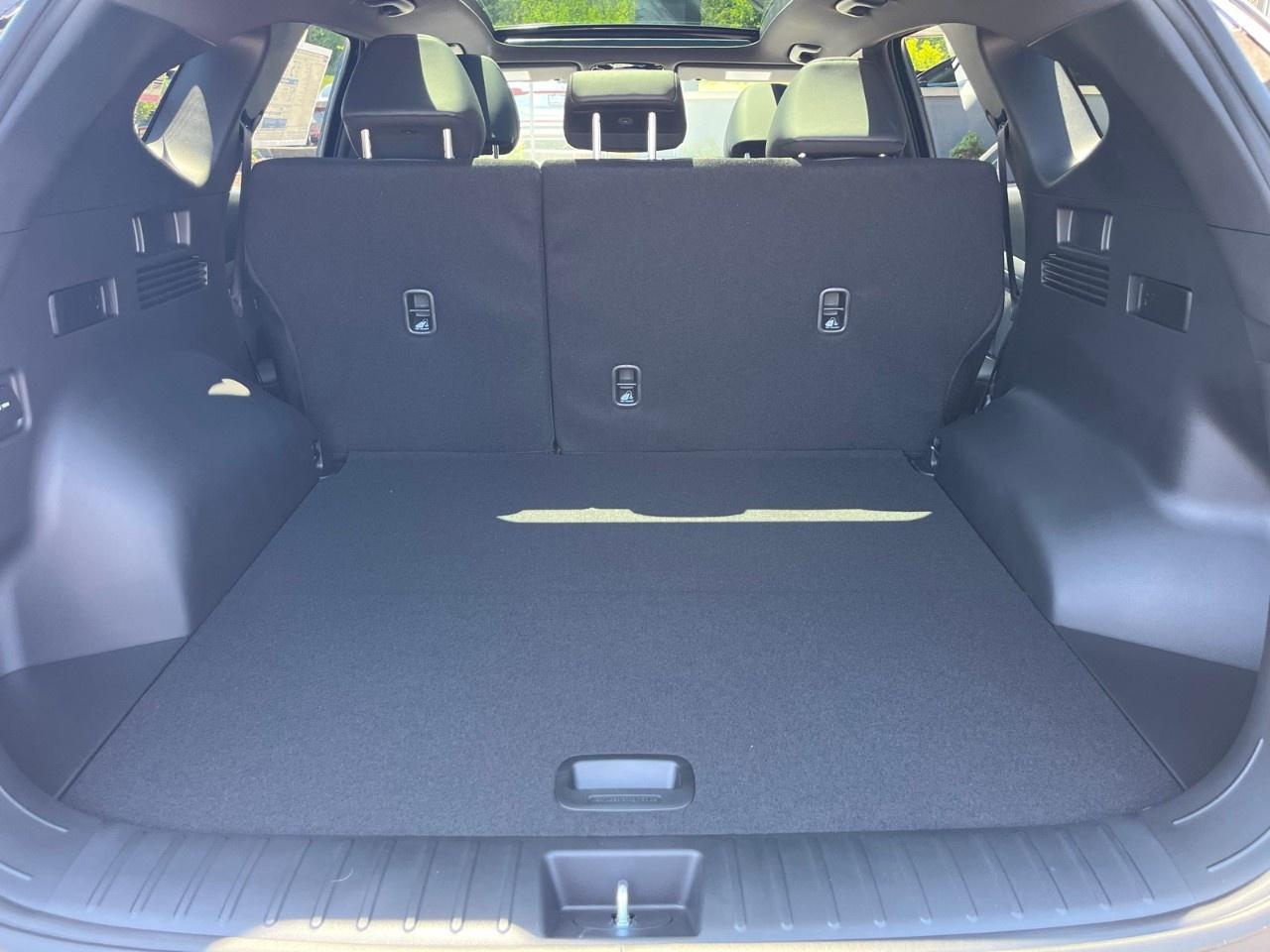 2026 Hyundai Tucson Hybrid Night Edition AWD Photo