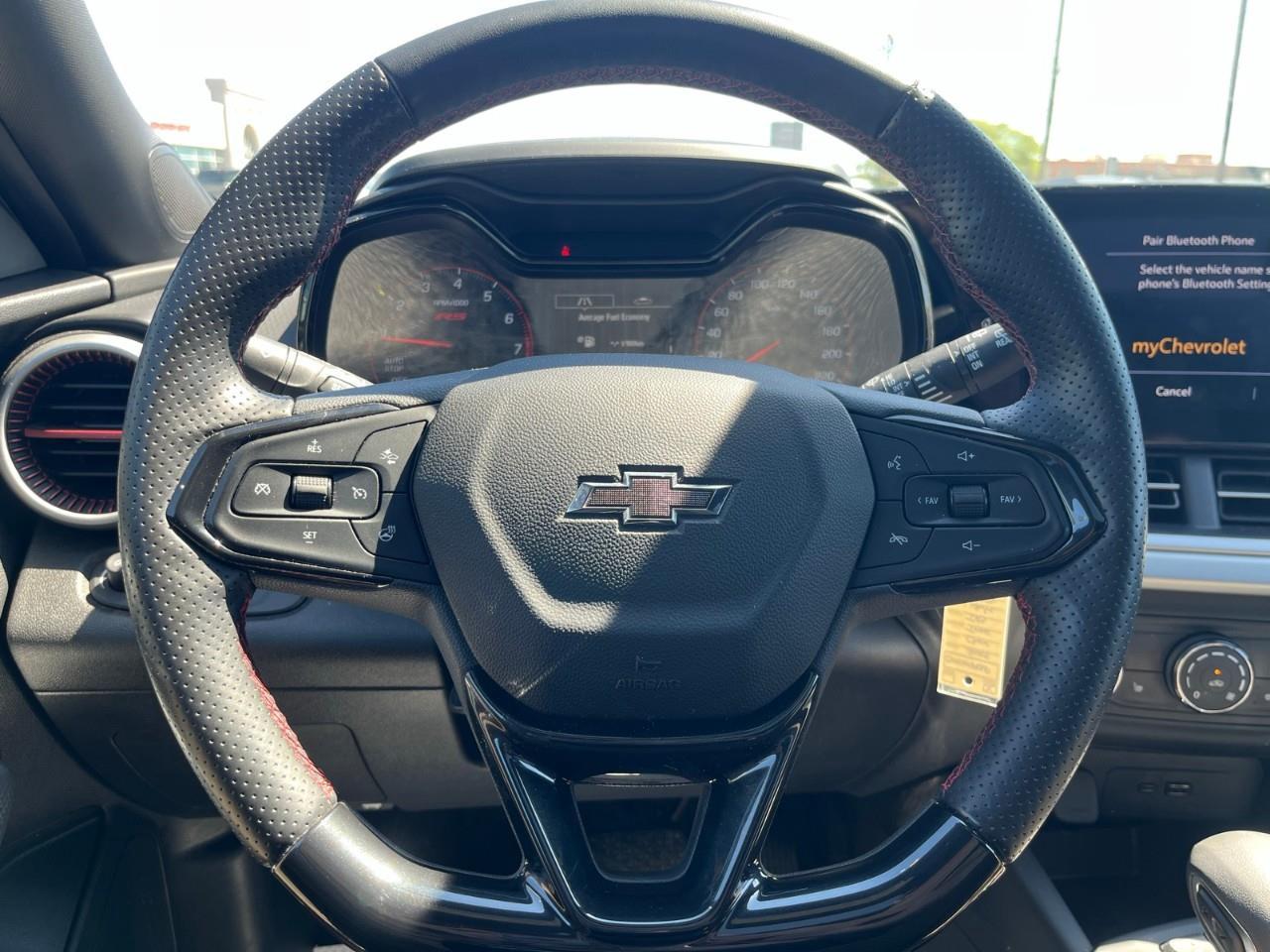2025 Chevrolet Trax 1RS Remote Start | One Owner Photo