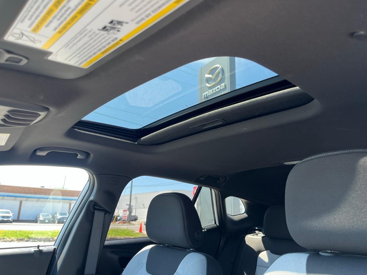 2025 Chevrolet Trax 1RS Remote Start | One Owner Photo