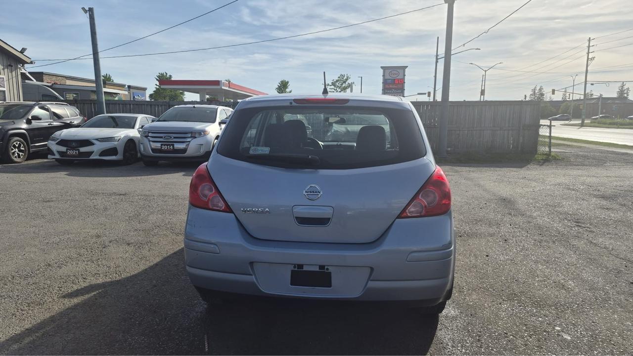2011 Nissan Versa 1.8 S, HATCH, GREAT SHAPE, NOT CVT, CERTIFIED Photo