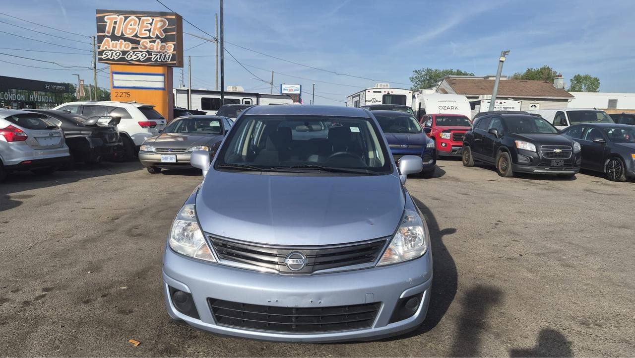 2011 Nissan Versa 1.8 S, HATCH, GREAT SHAPE, NOT CVT, CERTIFIED Photo
