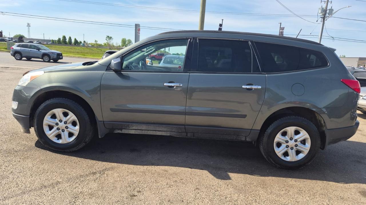 2011 Chevrolet Traverse LS, 7 PASSENGER, GREAT SHAPE, NEWER TIRES, AS IS Photo