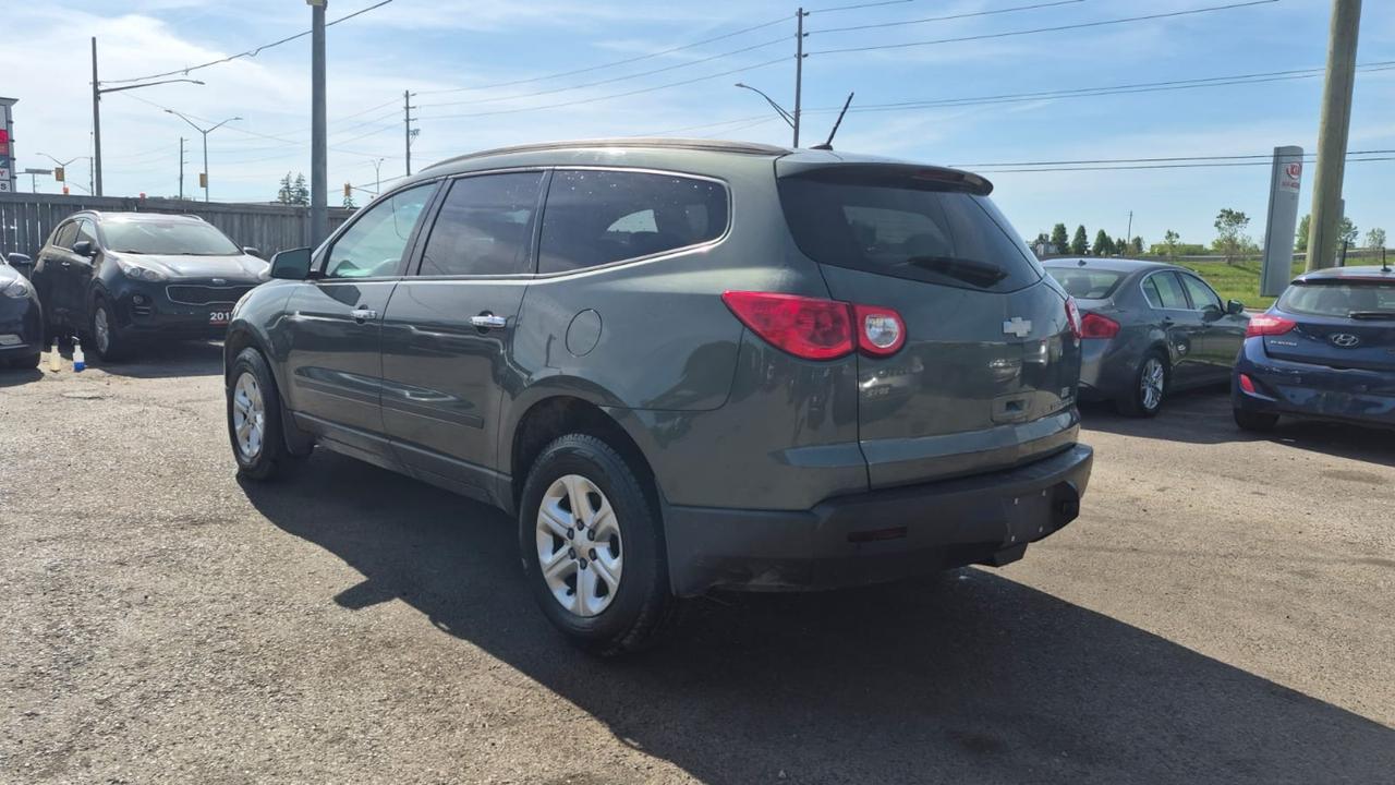 2011 Chevrolet Traverse LS, 7 PASSENGER, GREAT SHAPE, NEWER TIRES, AS IS Photo2