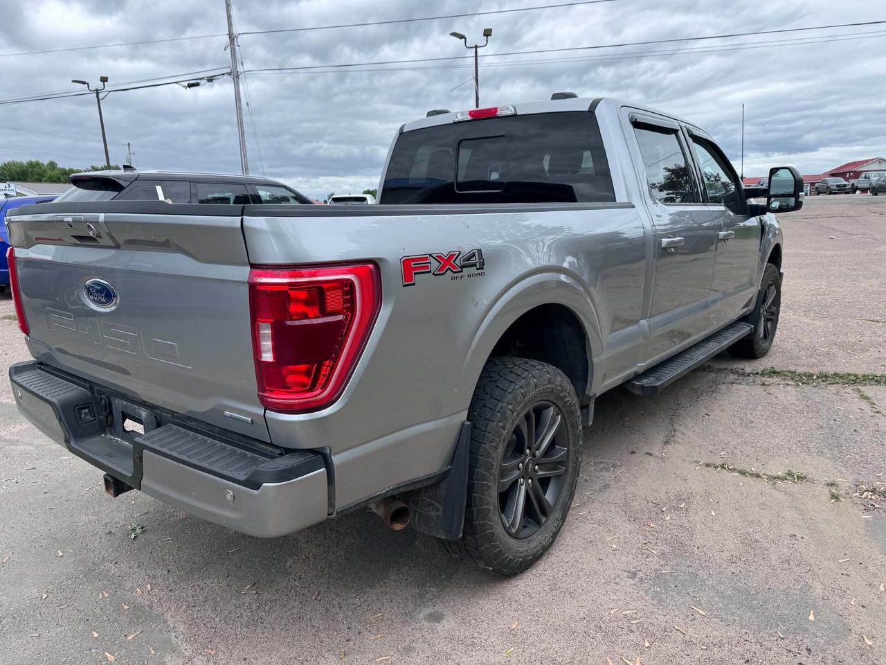 2022 Ford F-150 XLT Photo3