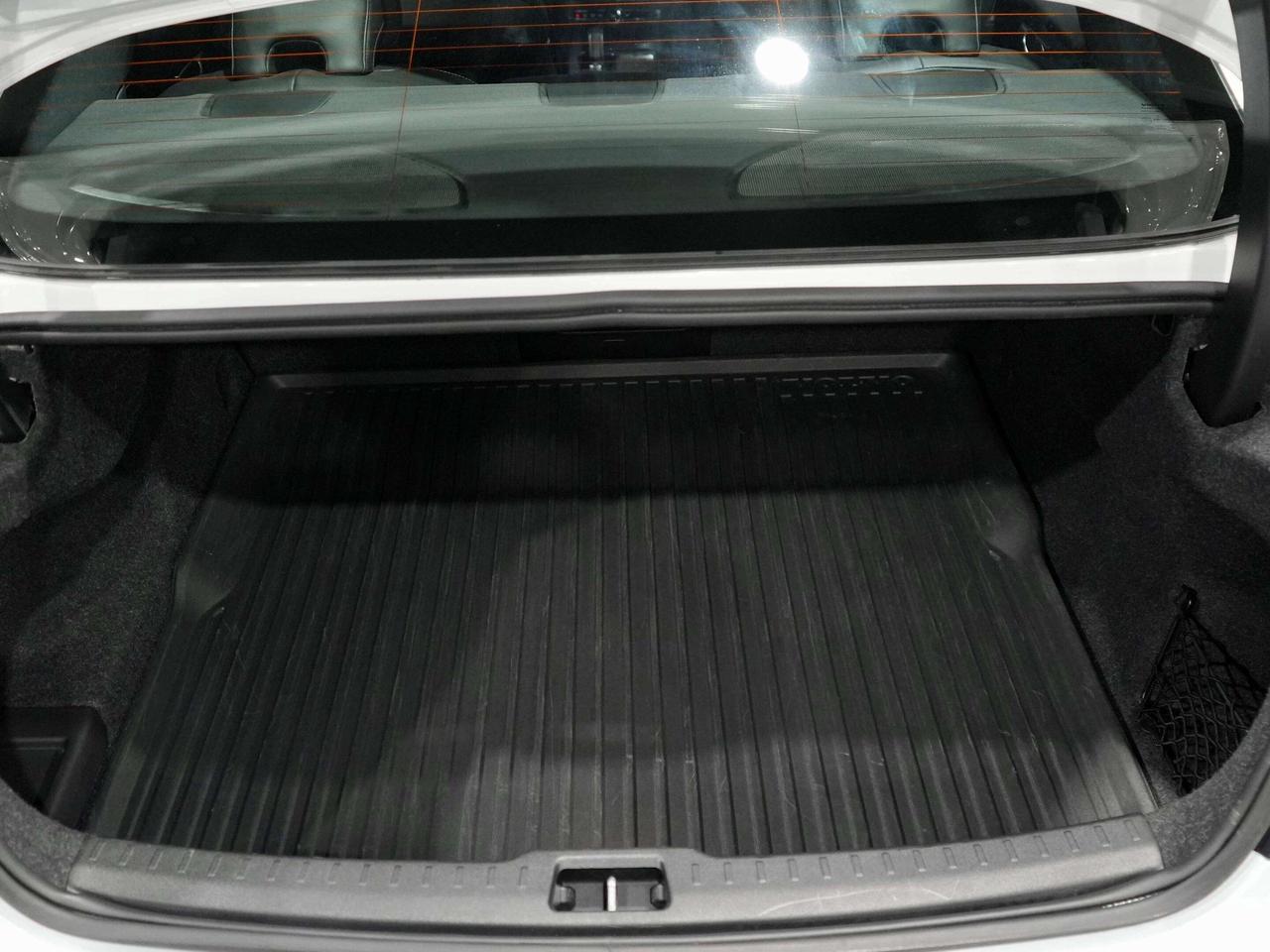 2022 Volvo S60 R-Design|HUD|360CAM|HARMAN K|PANO|DRIVE ASISST|B5 Photo
