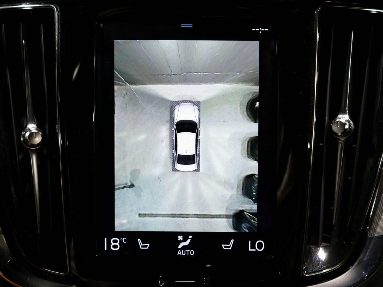 2022 Volvo S60 R-Design|HUD|360CAM|HARMAN K|PANO|DRIVE ASISST|B5 Photo