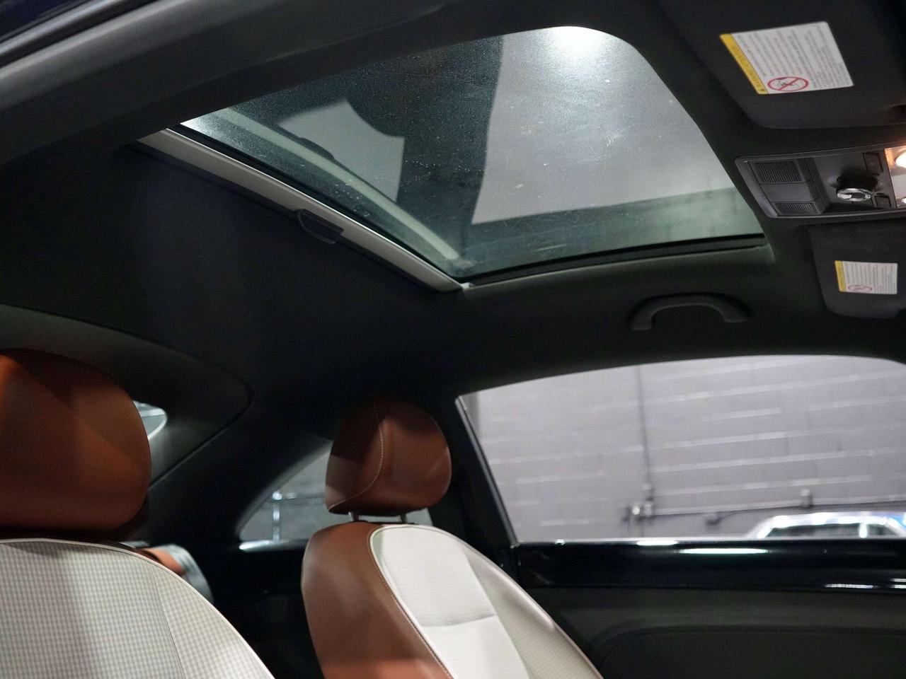 2016 Volkswagen Beetle Comfortline|SUNROOF|Heated seats Photo