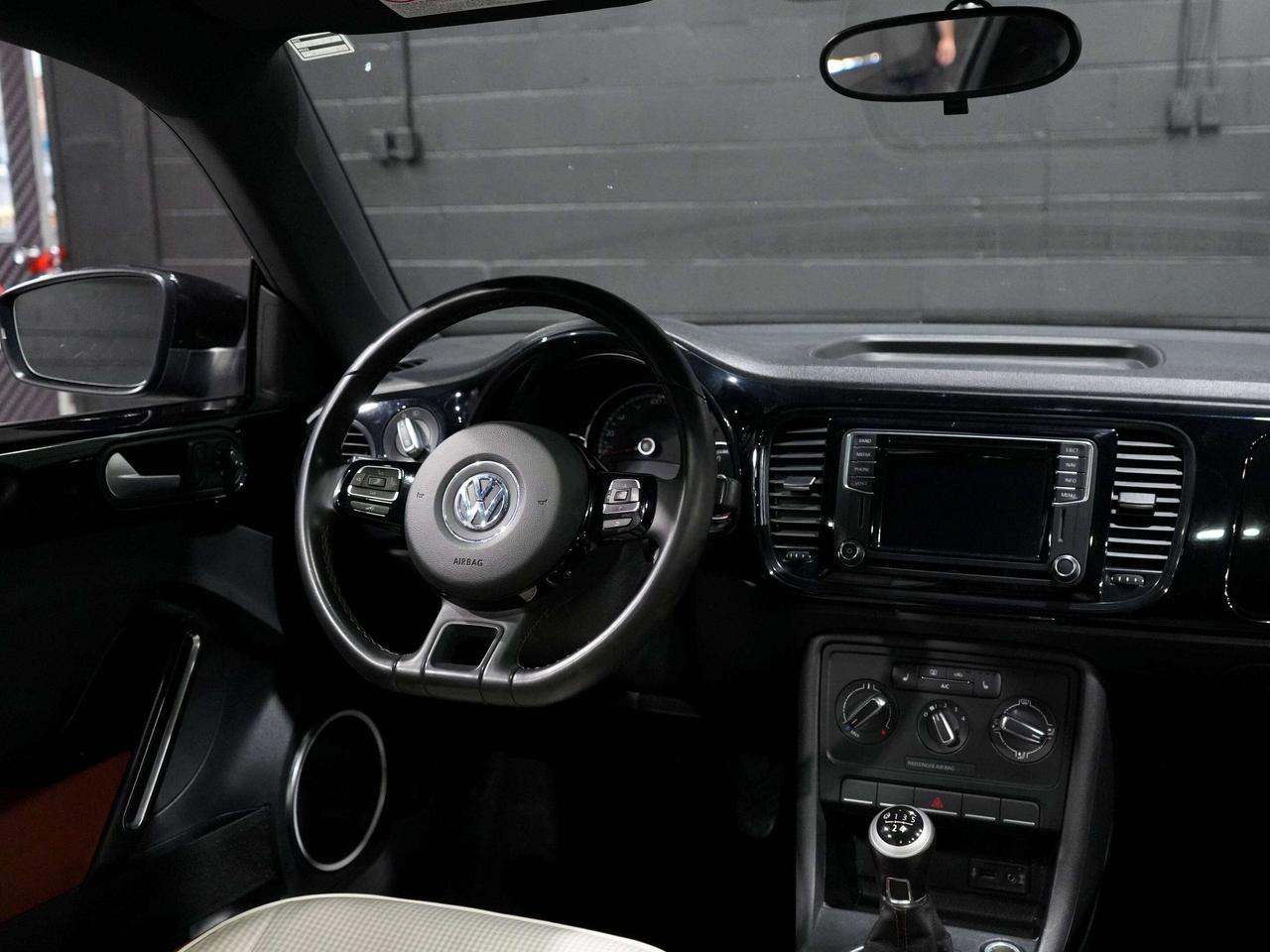 2016 Volkswagen Beetle Comfortline|SUNROOF|Heated seats Photo