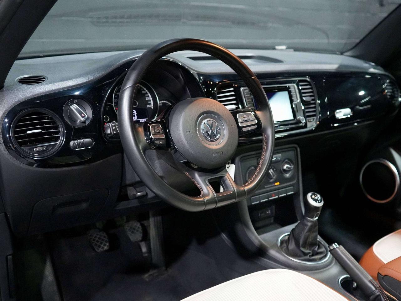 2016 Volkswagen Beetle Comfortline|SUNROOF|Heated seats Photo