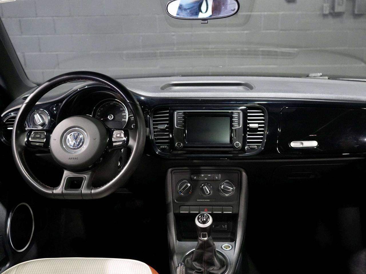 2016 Volkswagen Beetle Comfortline|SUNROOF|Heated seats Photo