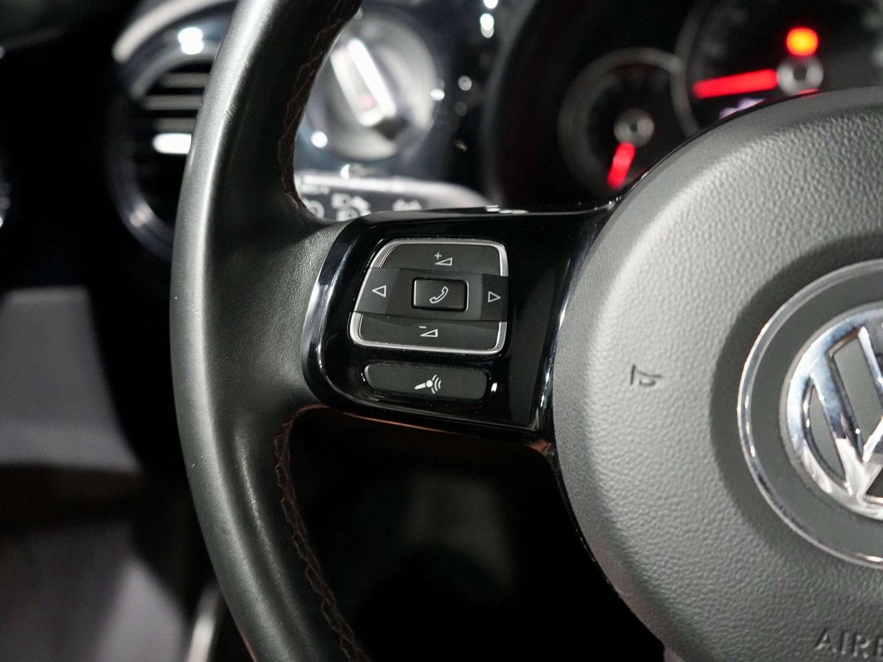 2016 Volkswagen Beetle Comfortline|SUNROOF|Heated seats Photo