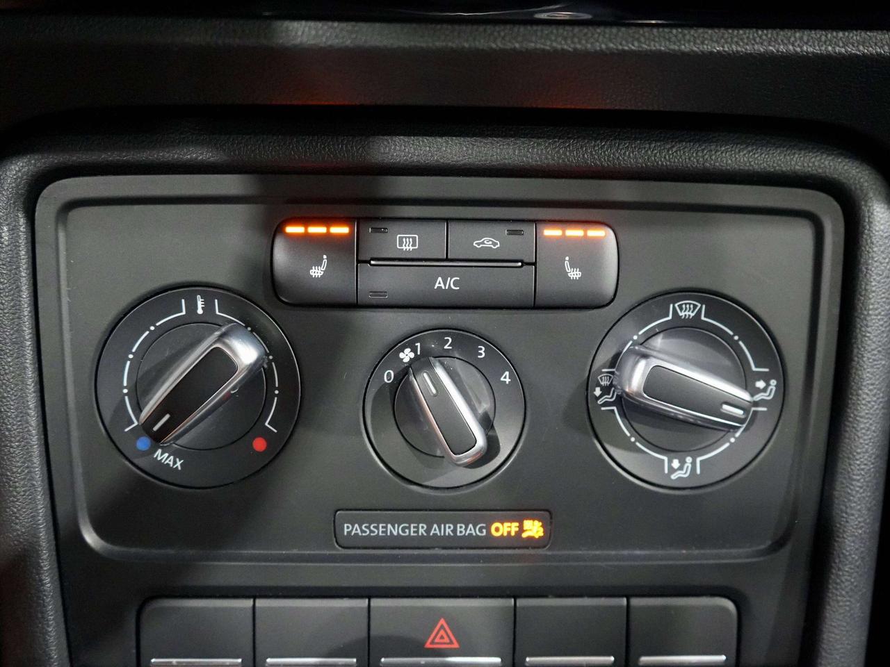 2016 Volkswagen Beetle Comfortline|SUNROOF|Heated seats Photo