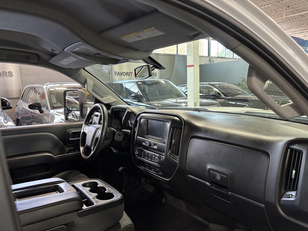 2019 Chevrolet Silverado 2500 HD Work Truck|V8POWERED|4WD|CREWCAB|6PASSENGER|CAMERA Photo