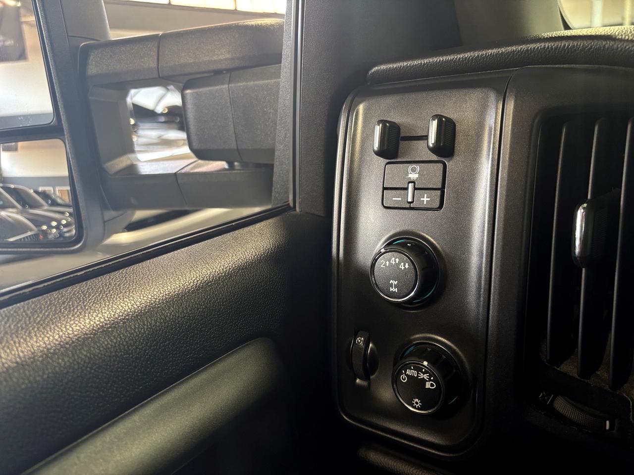 2019 Chevrolet Silverado 2500 HD Work Truck|V8POWERED|4WD|CREWCAB|6PASSENGER|CAMERA Photo