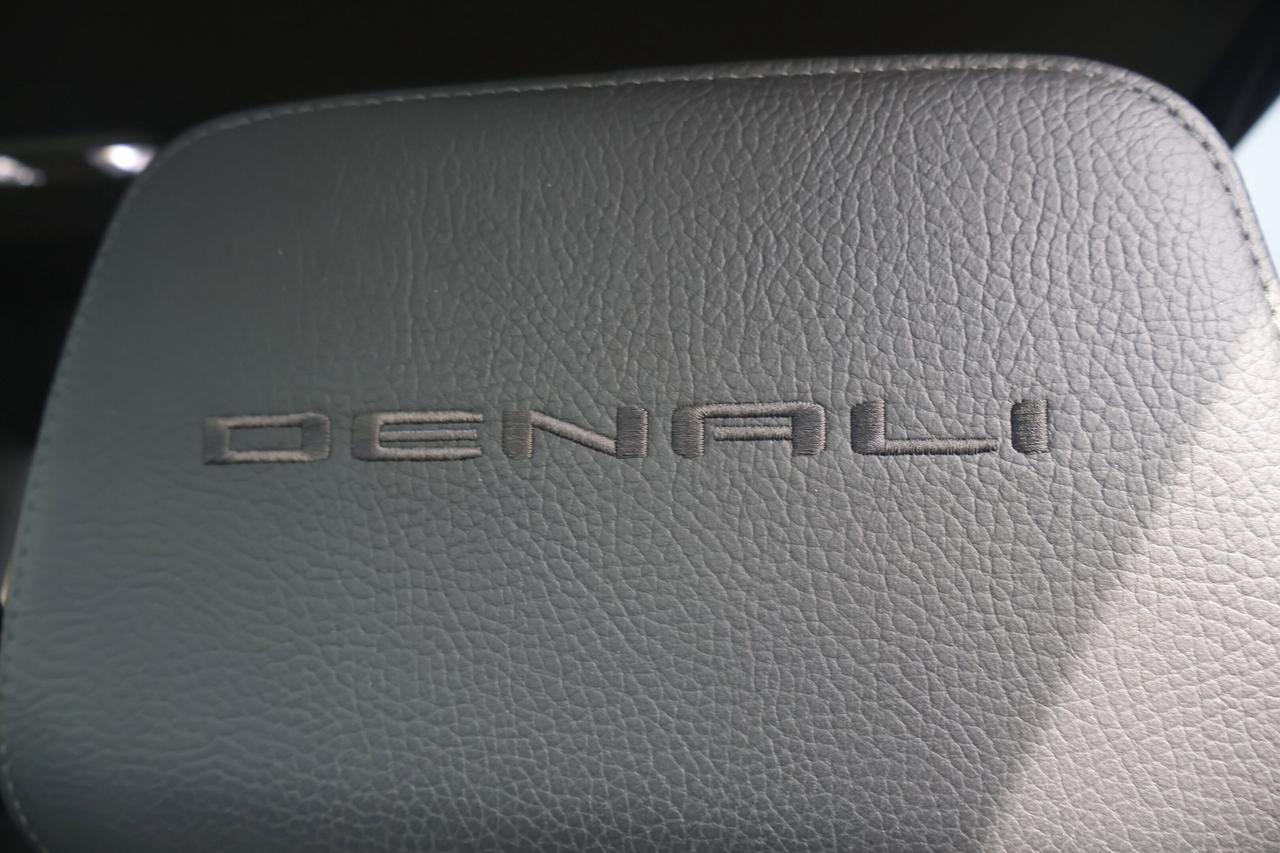 2020 GMC Sierra 1500 Denali | | Tow Hitch | Photo