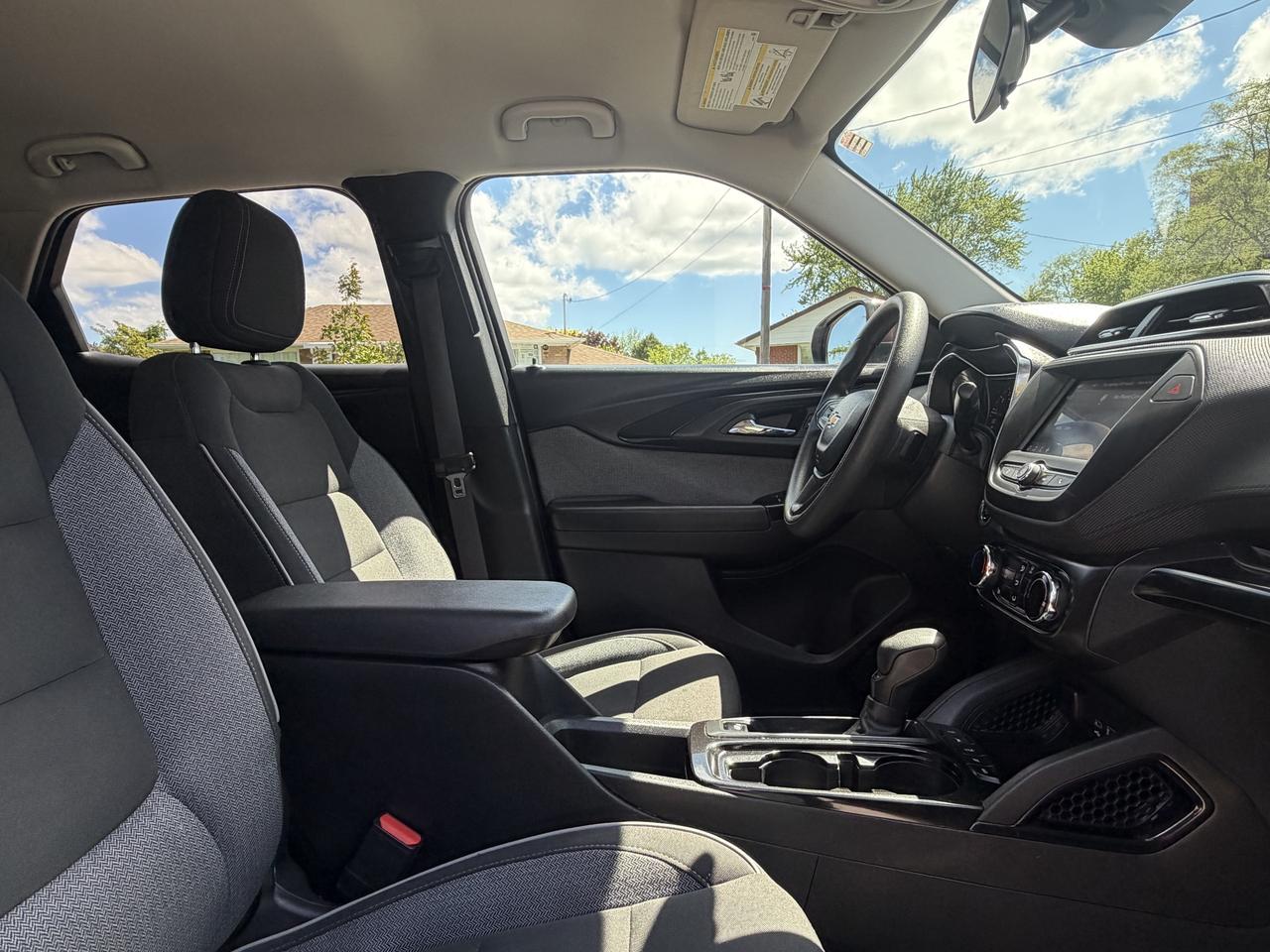 2023 Chevrolet TrailBlazer AWD 4dr LT Photo
