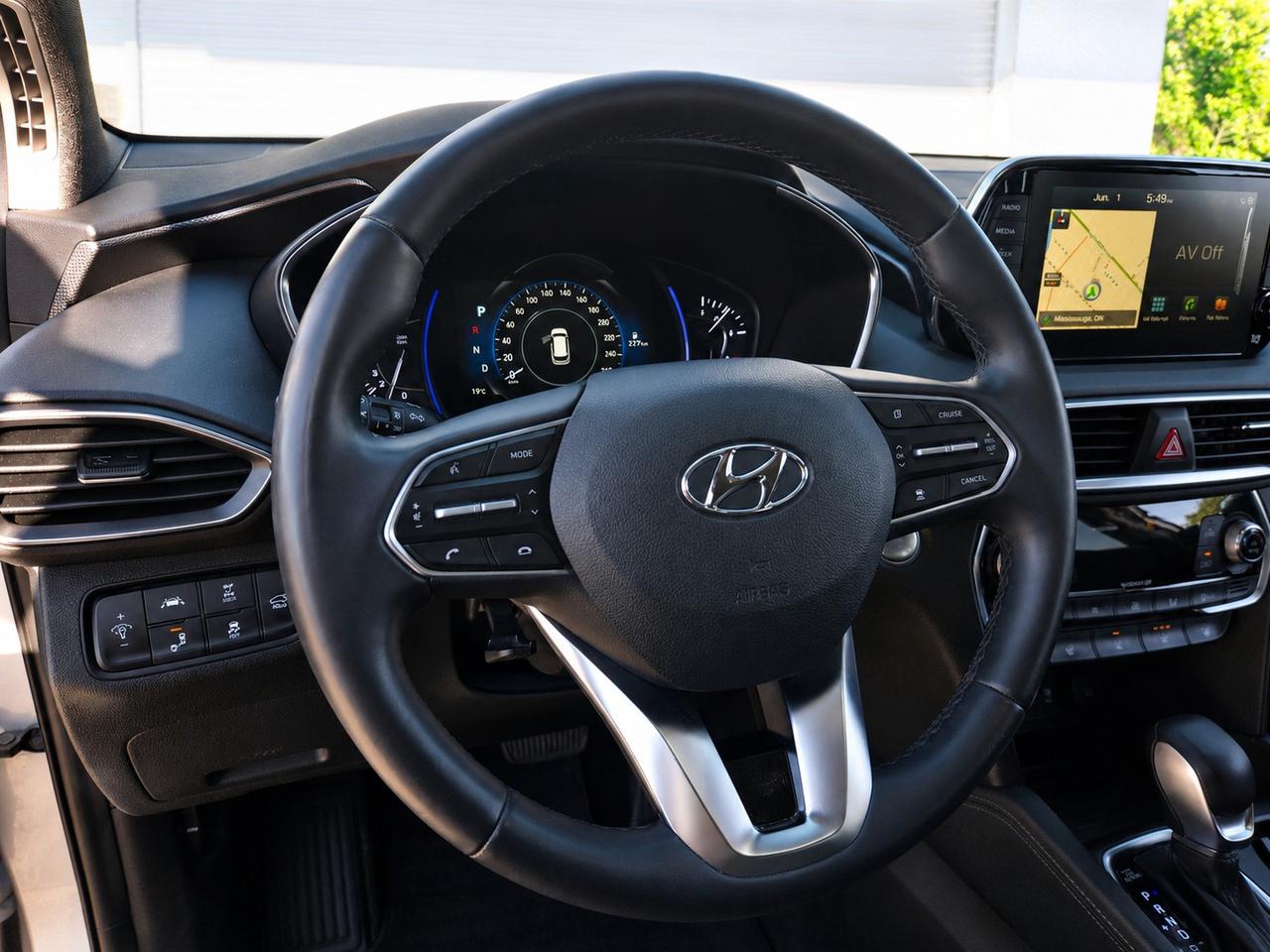 2019 Hyundai Santa Fe 2.0T Ultimate | Vented Leather | Panoroof | AWD Photo