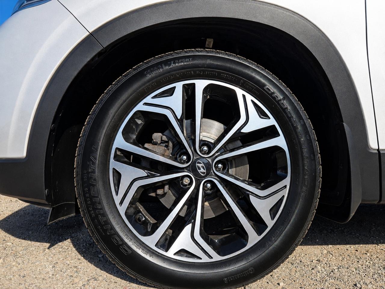 2019 Hyundai Santa Fe 2.0T Ultimate | Vented Leather | Panoroof | AWD Photo