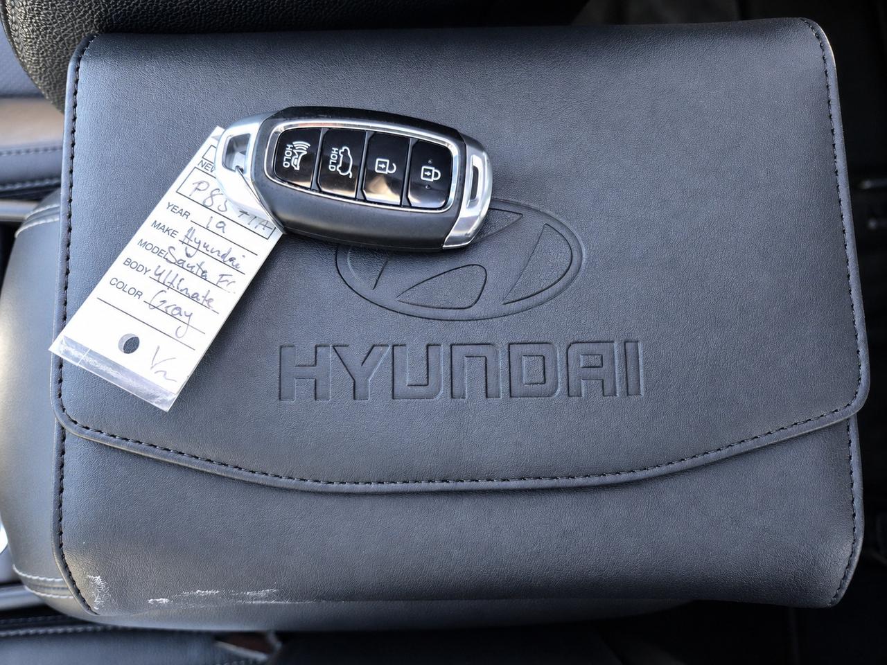 2019 Hyundai Santa Fe 2.0T Ultimate | Vented Leather | Panoroof | AWD Photo