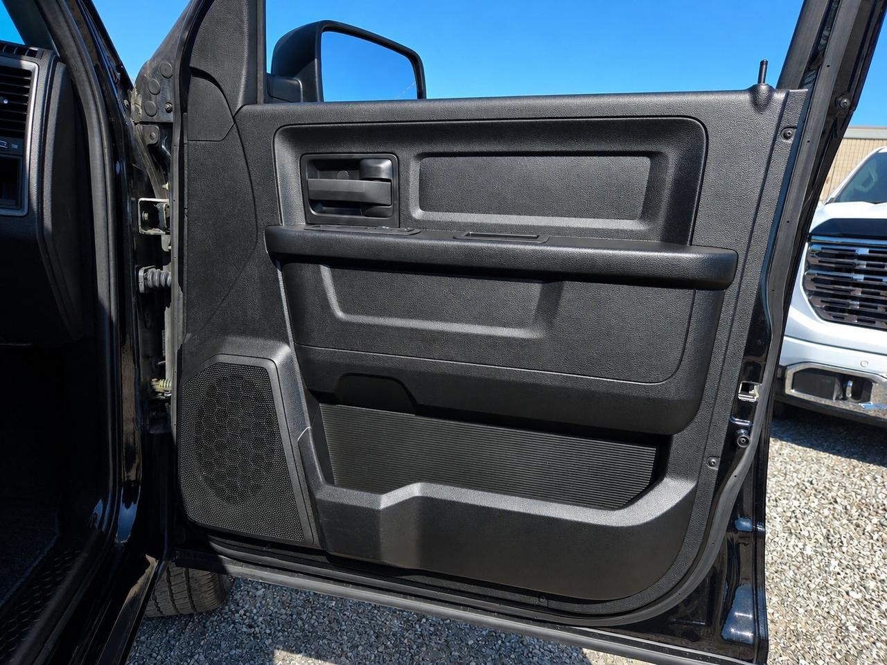 2023 RAM 1500 Classic Night Edition Quad V8 | Sub Zero Pkg | 4X4 Photo