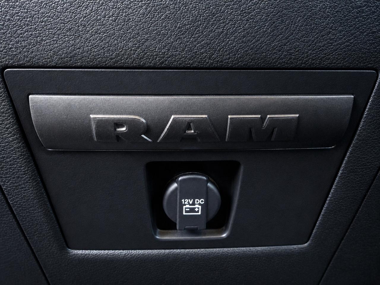 2022 RAM 1500 Classic SLT Quad V6 | Black Appearance | Alpine | 4X4 Photo