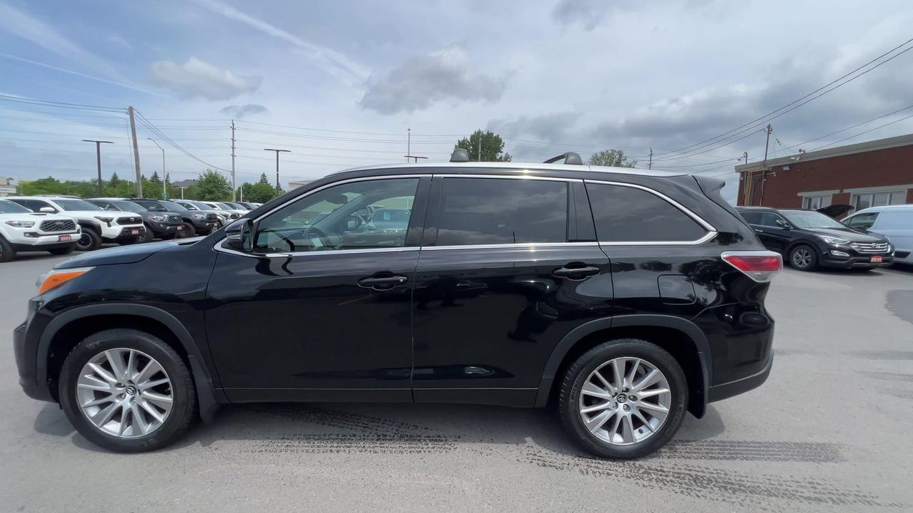 2016 Toyota Highlander XLE AWD | 8-PASS | HTD LEATHER | SUNROOF | ALLOYS Photo