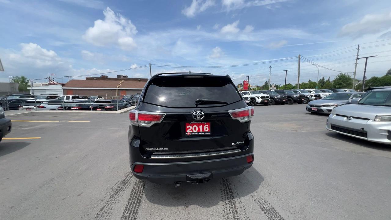 2016 Toyota Highlander XLE AWD | 8-PASS | HTD LEATHER | SUNROOF | ALLOYS Photo