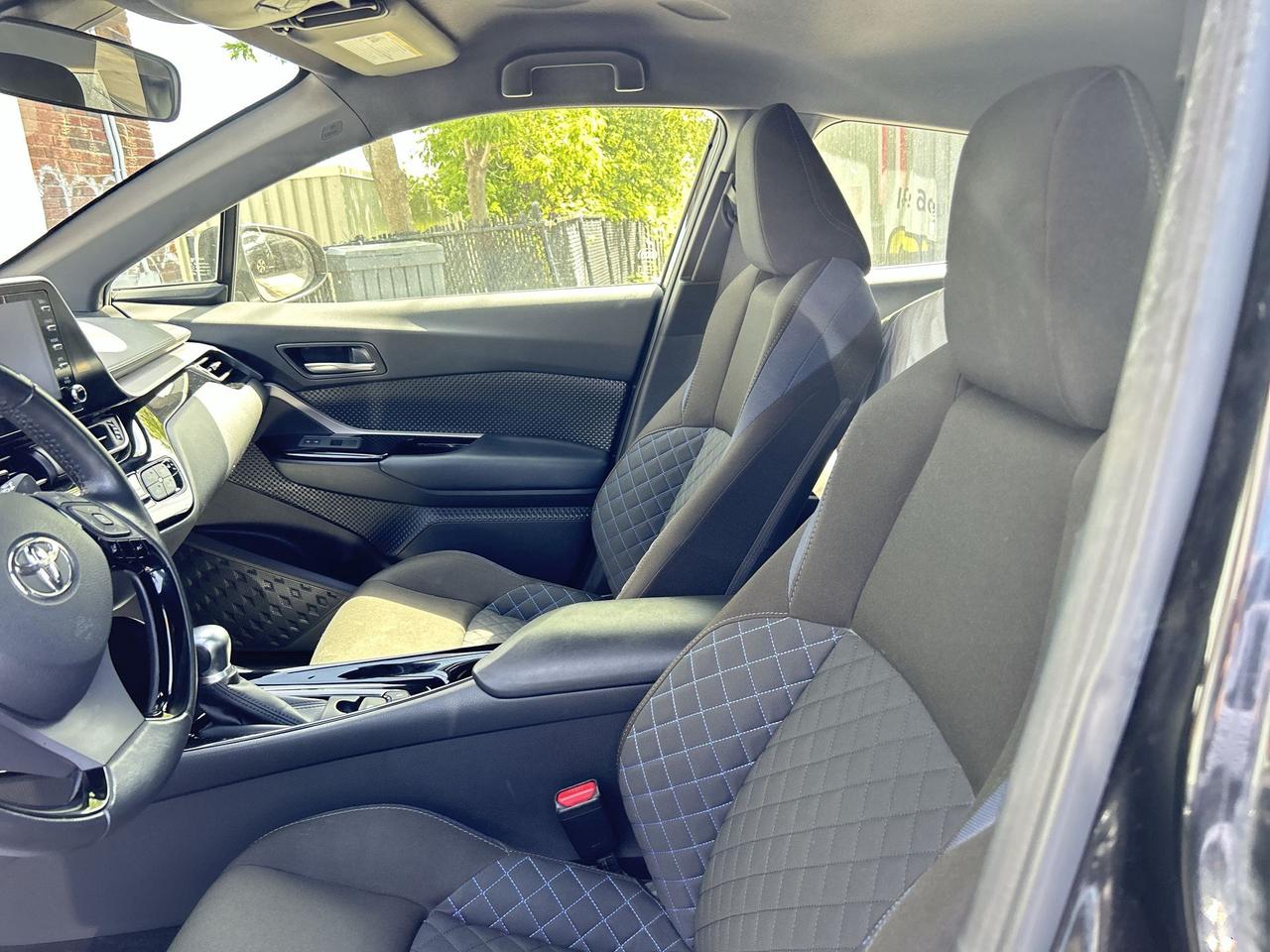 2021 Toyota C-HR XLE NIGHTSHADE |HTD SEATS |CARPLAY | ADAPT. CRUISE Photo