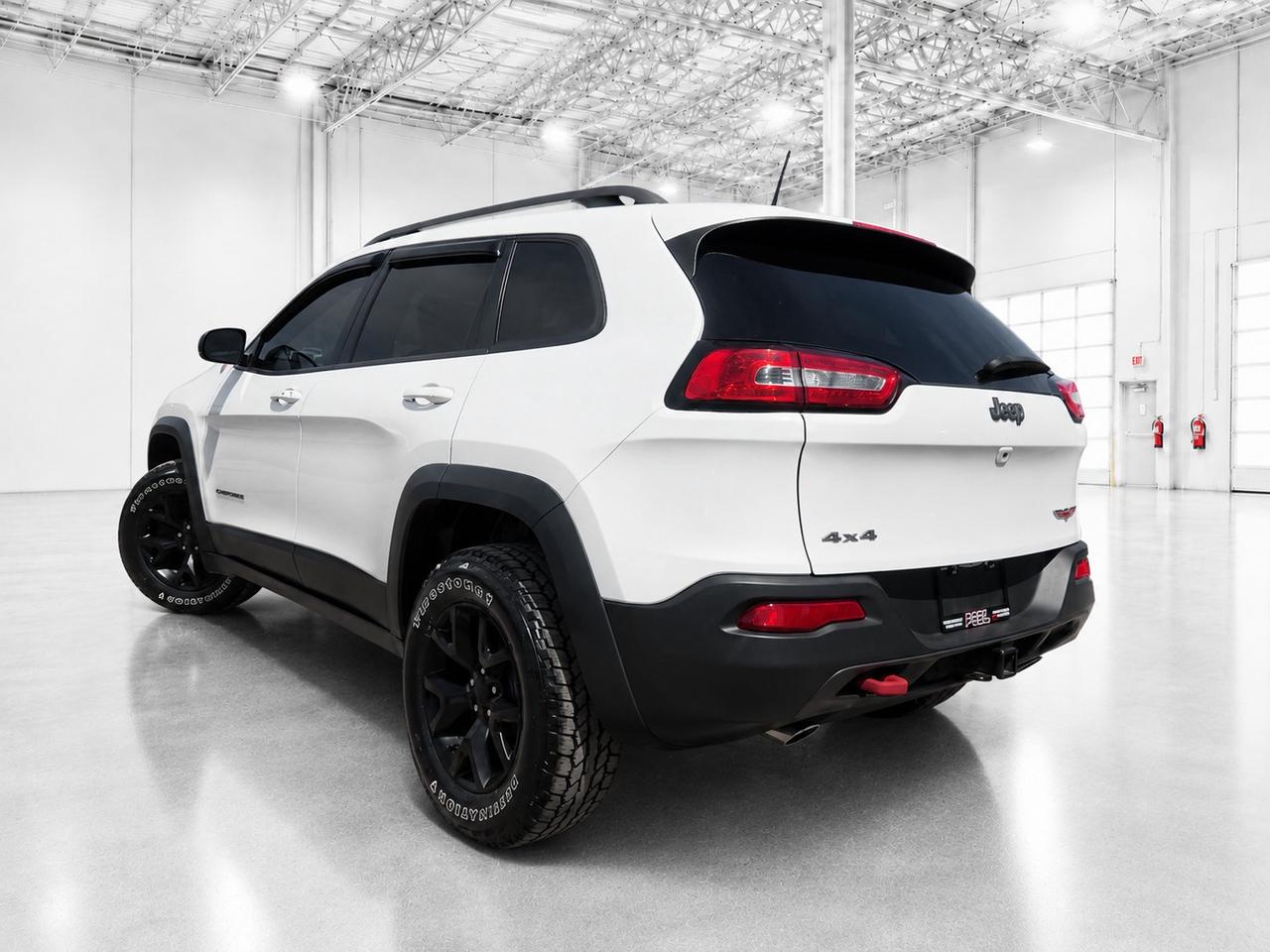 2017 Jeep Cherokee L Plus V6 | Tow Pkg | AS IS | 4X4 Photo3